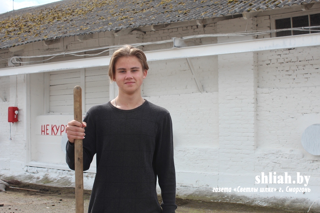 1b3a8e69ad79d0927c12e9b2518fede9